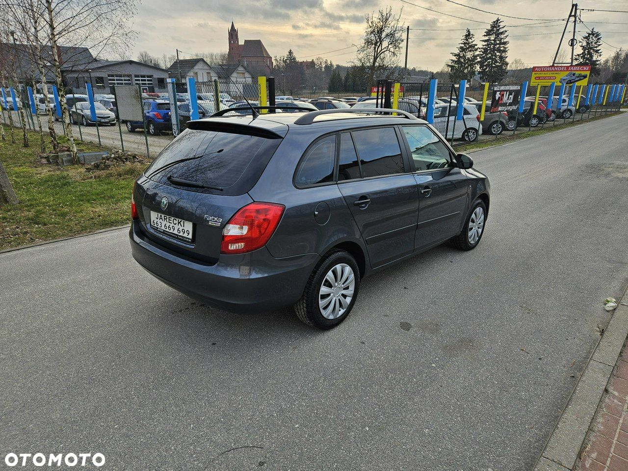 Skoda Fabia - 4
