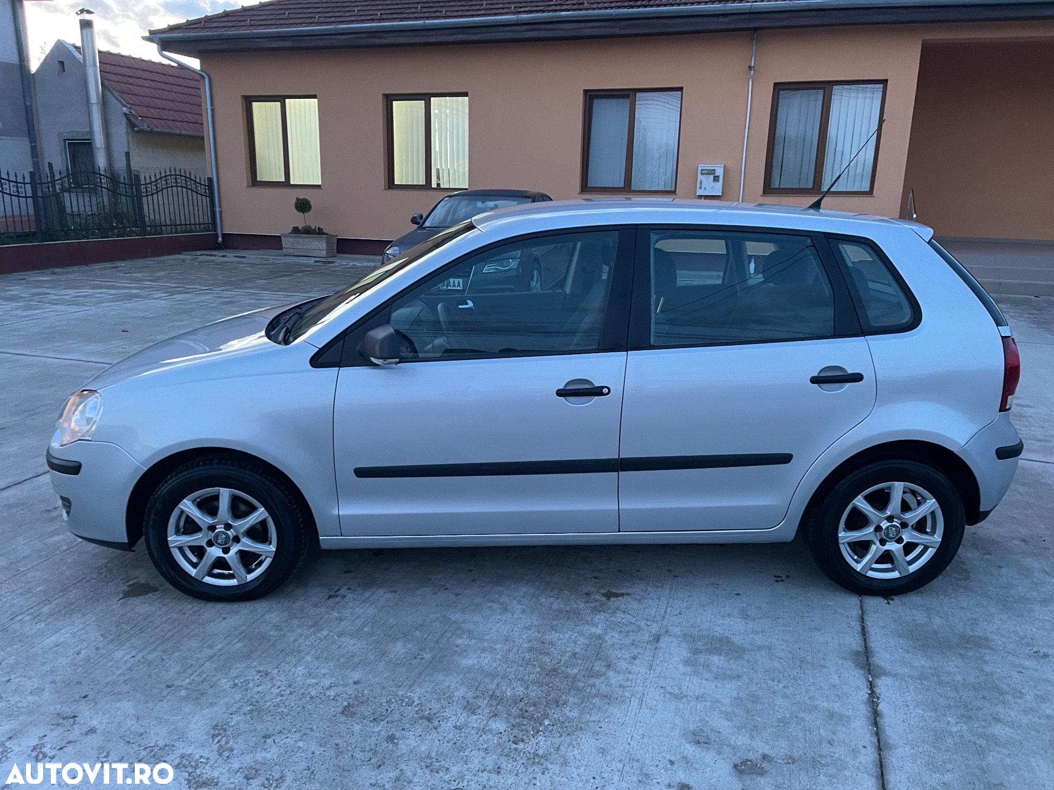 Volkswagen Polo 1.2 Team - 14