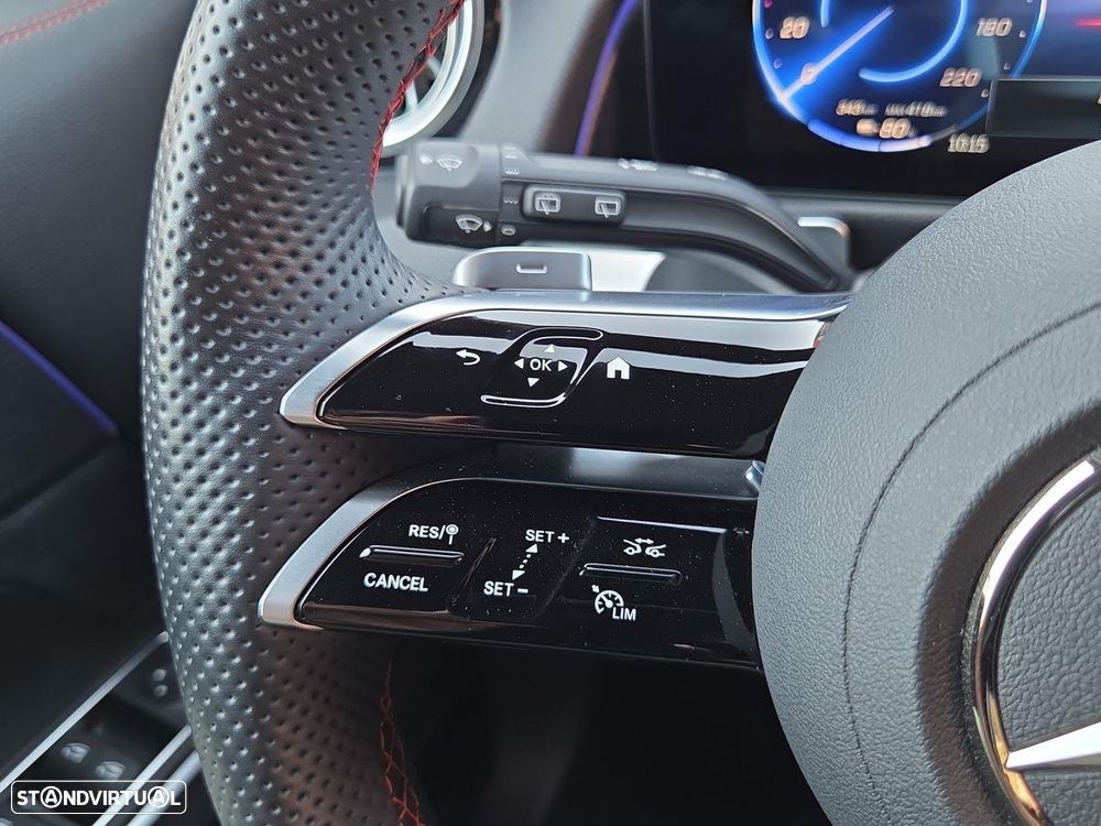 Mercedes-Benz EQB 250+ AMG Line - 19