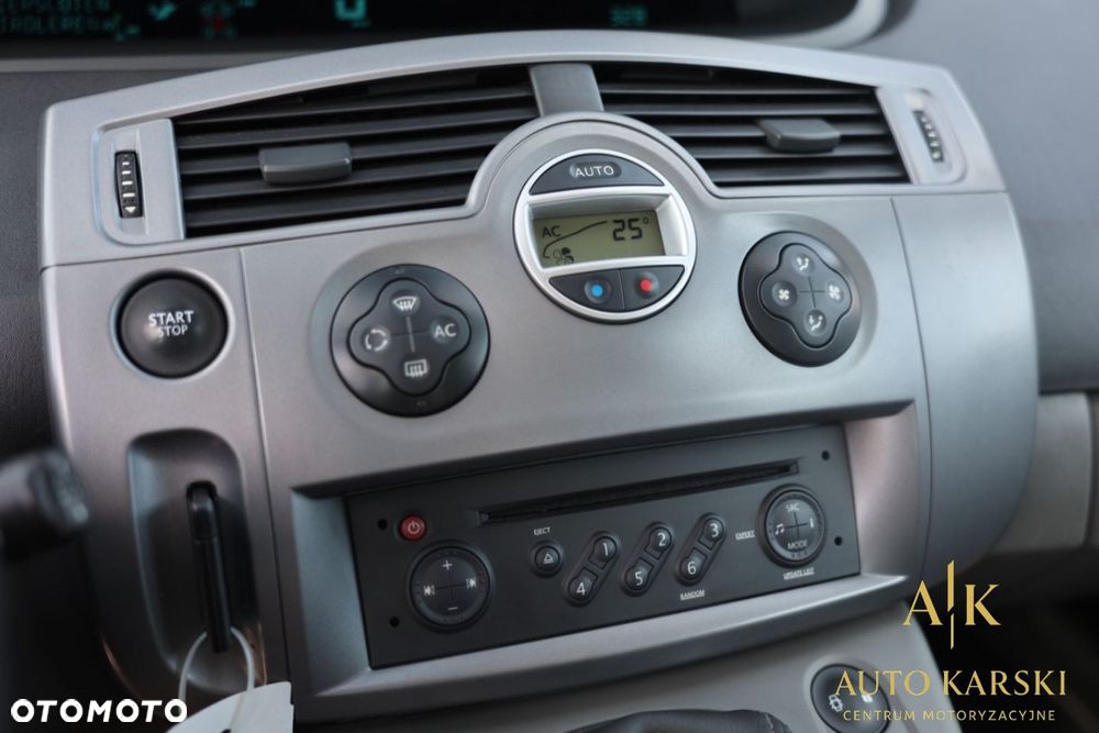Renault Scenic - 24