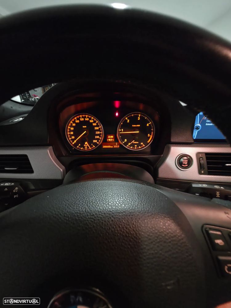 BMW 320 - 16