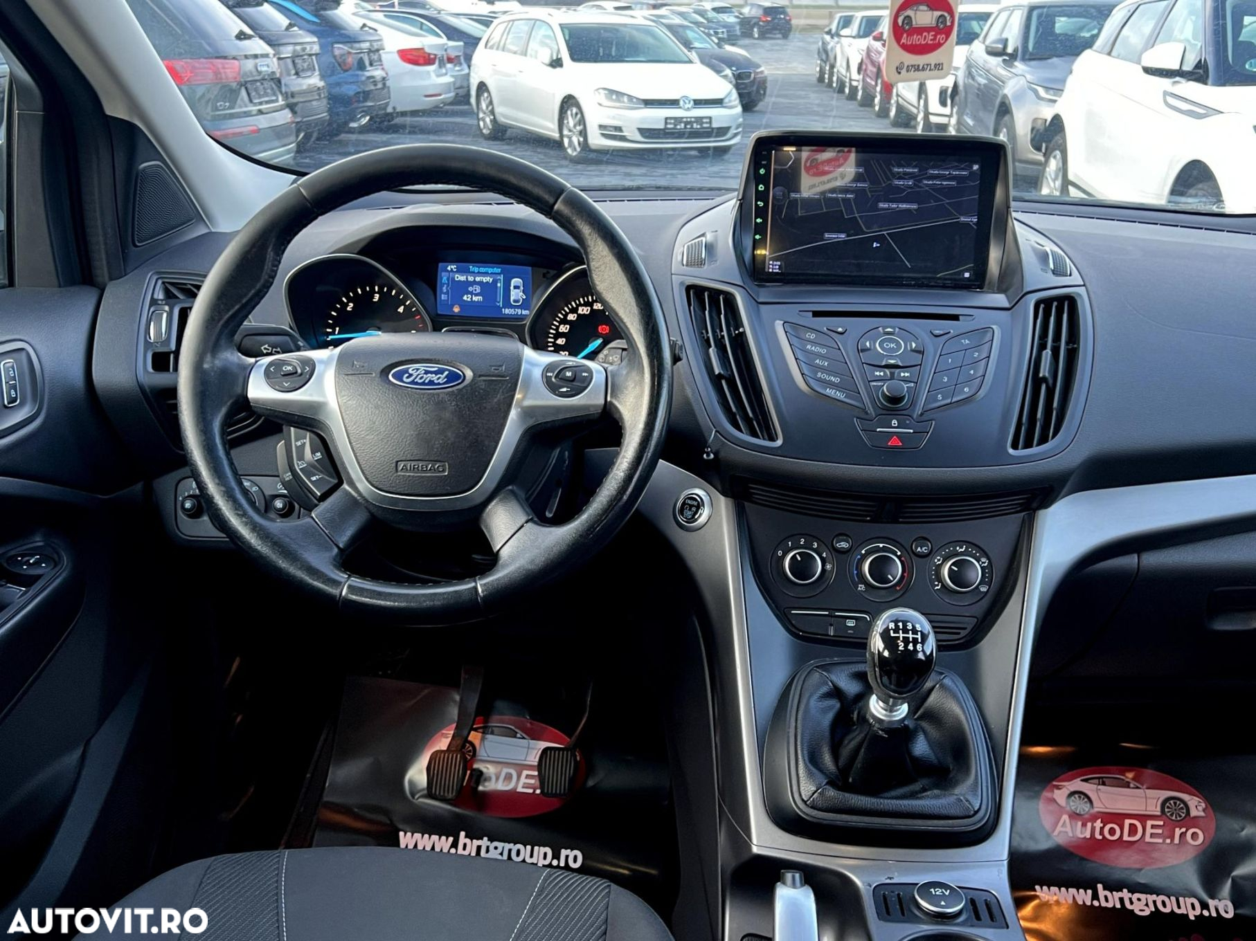 Ford Kuga - 8