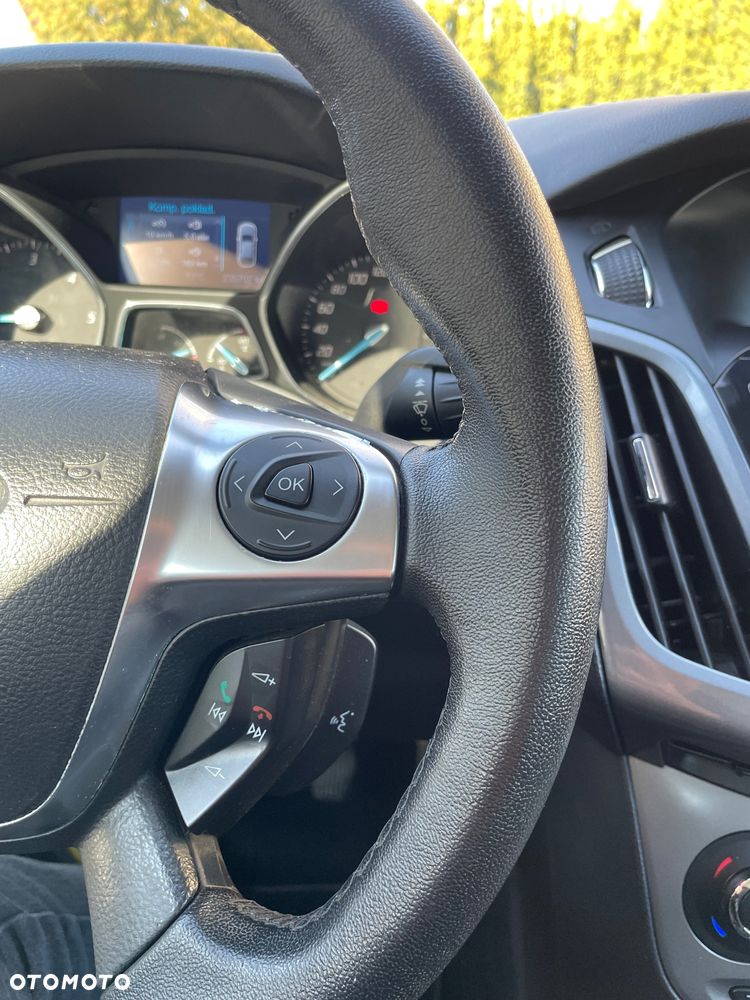 Ford Focus - 30