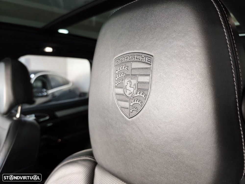 Porsche Cayenne S Hybrid - 16