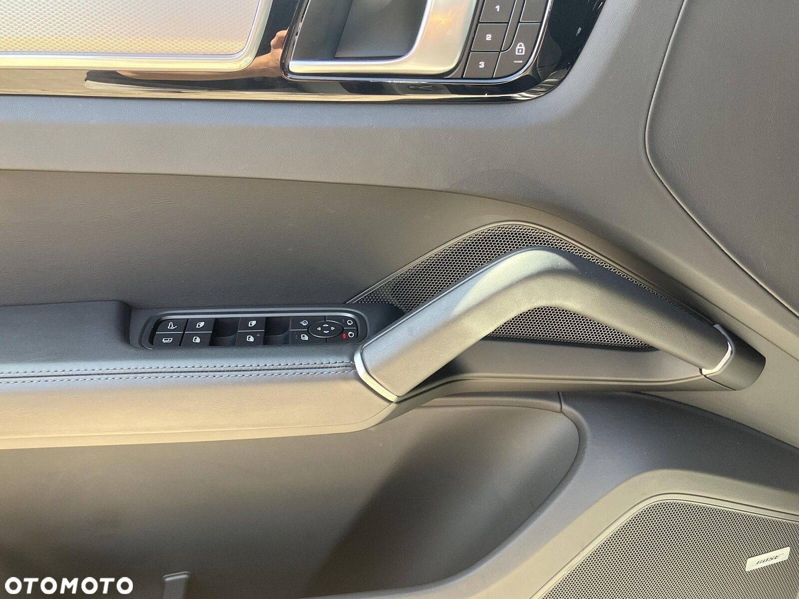 Porsche Cayenne - 16