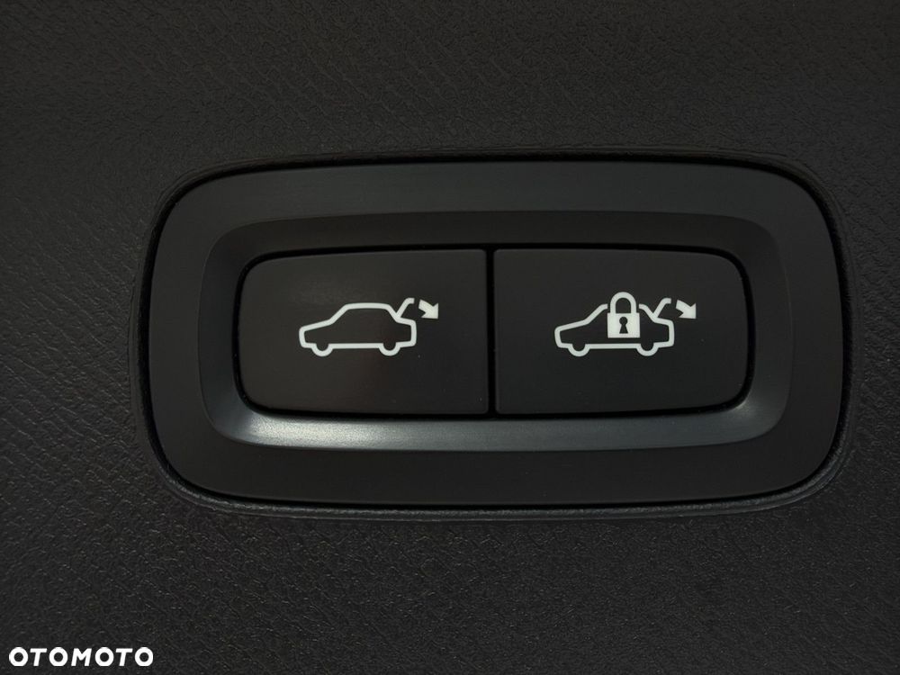 Volvo XC 90 - 37