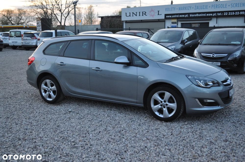 Opel Astra 1.4 Turbo Design Edition - 2