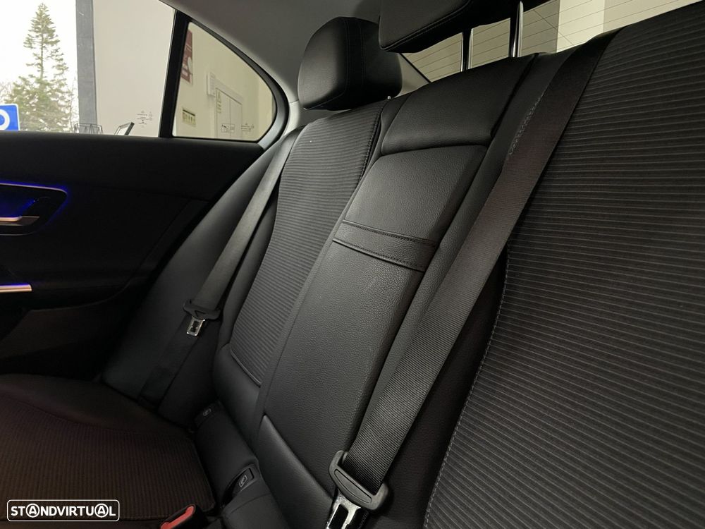 Mercedes-Benz C 220 d Avantgarde - 40