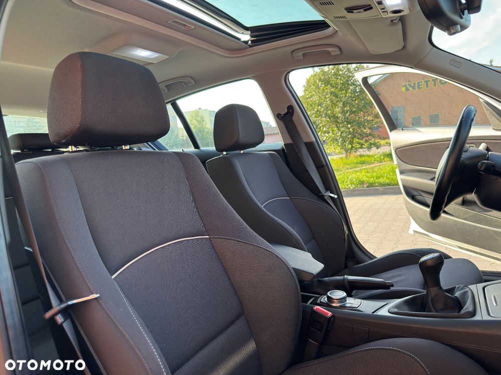 BMW Seria 1 - 25