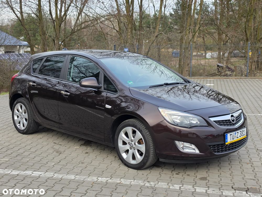 Opel Astra 1.4 Turbo 150 Jahre - 14