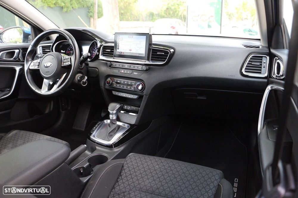 Kia Ceed 1.4 T-GDI TX+SRF 7DCT — fotografia 12
