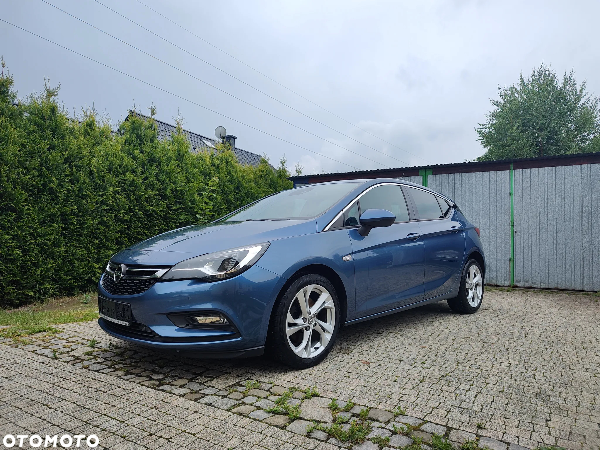 Opel Astra 1.6 CDTI DPF ecoFLEX Start/Stop Exklusiv - 2