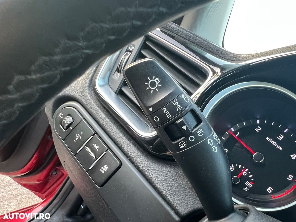 Kia Ceed 1.6 CRDi Eco-Dynamics+ (48V Mild-Hybrid) Edition 7 - 15
