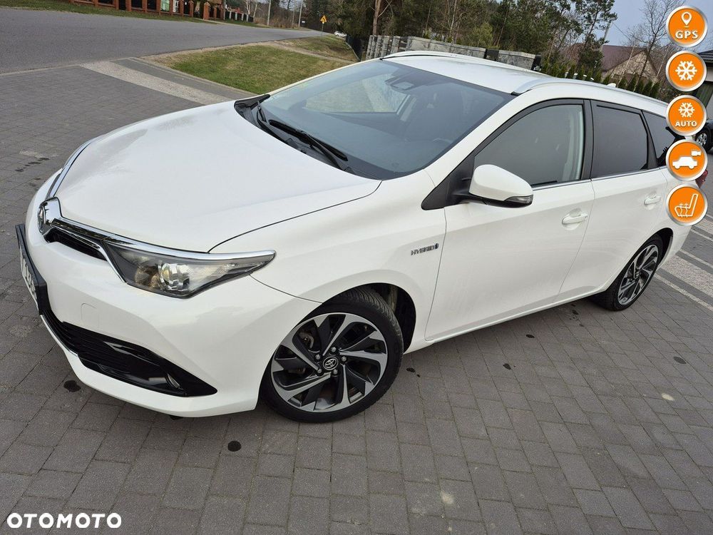 Toyota Auris - 1