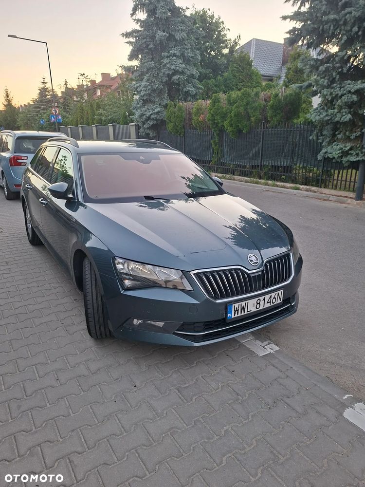 Skoda Superb 2.0 TDI Ambition - 3