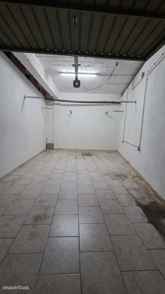 Garagem Box em Portimão - Oportunidade Única! - Grande imagem: 3/9