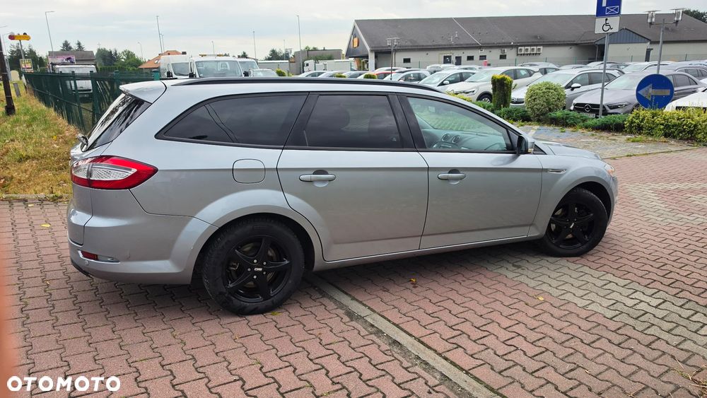 Ford Mondeo SW - 15