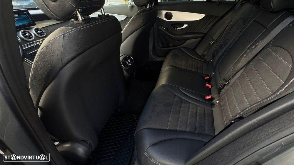 Mercedes-Benz C 300 - 13