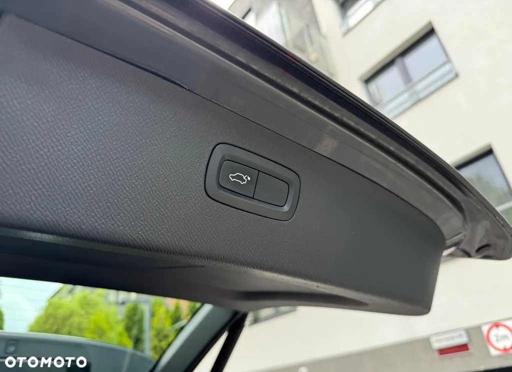 Volvo XC 90 D5 SCR AWD Inscription - 29
