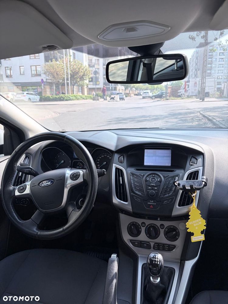 Ford Focus 1.6 TDCi DPF Start-Stopp-System SYNC Edition - 11