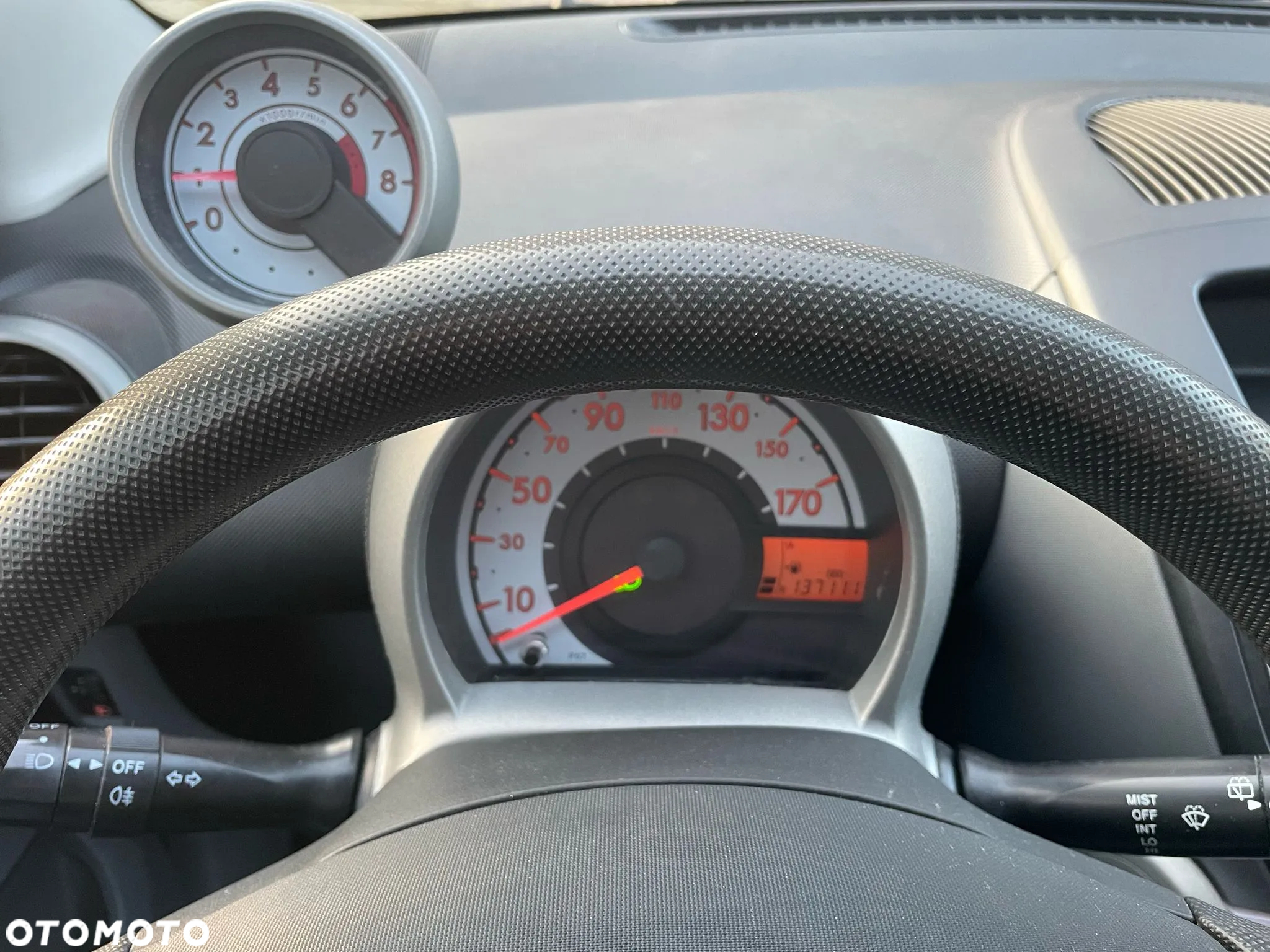 Peugeot 107 1.0 Trendy - 11
