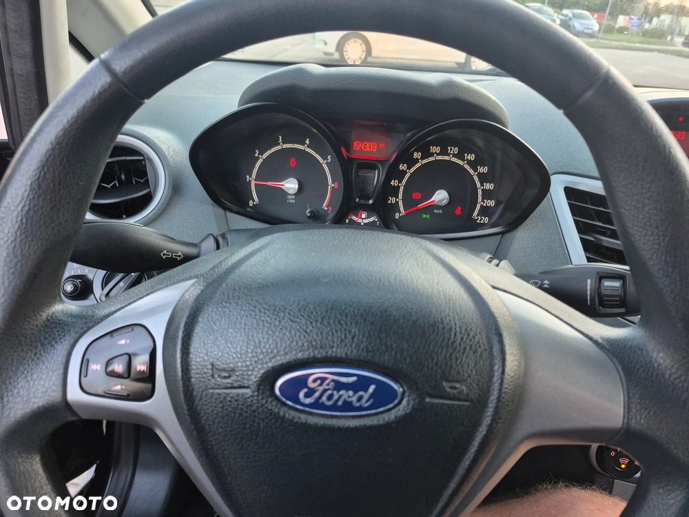 Ford Fiesta 1.25 Titanium X - 9