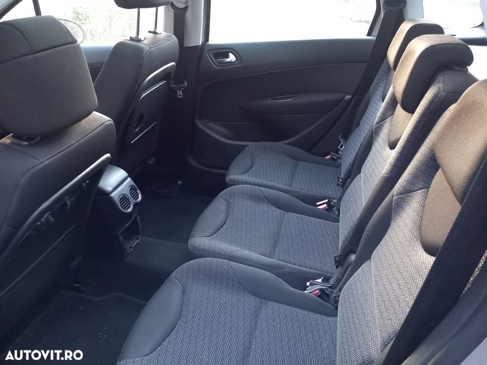 Peugeot 308 1.6E Confort Pack - 2