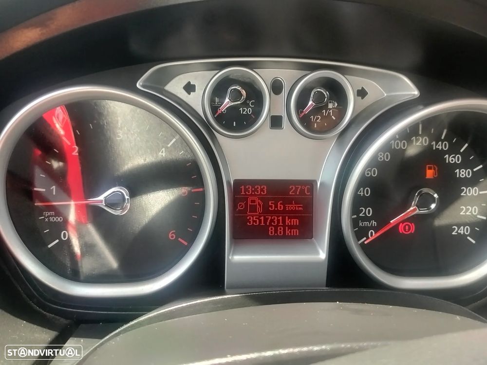 Ford Focus SW 1.6 TDCi Titanium - 9