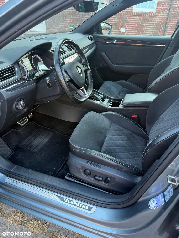 Skoda Superb 2.0 TDI DSG Sportline - 6