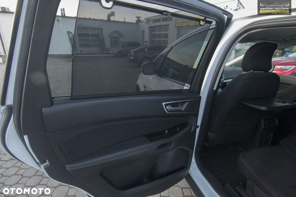 Ford S-Max - 25