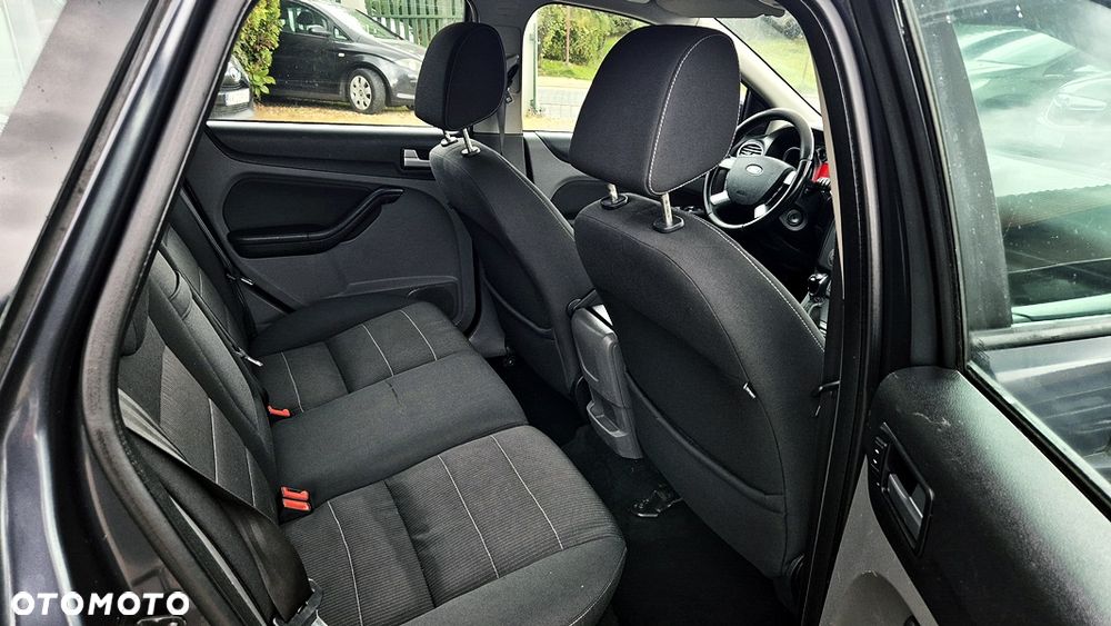 Ford Focus - 35
