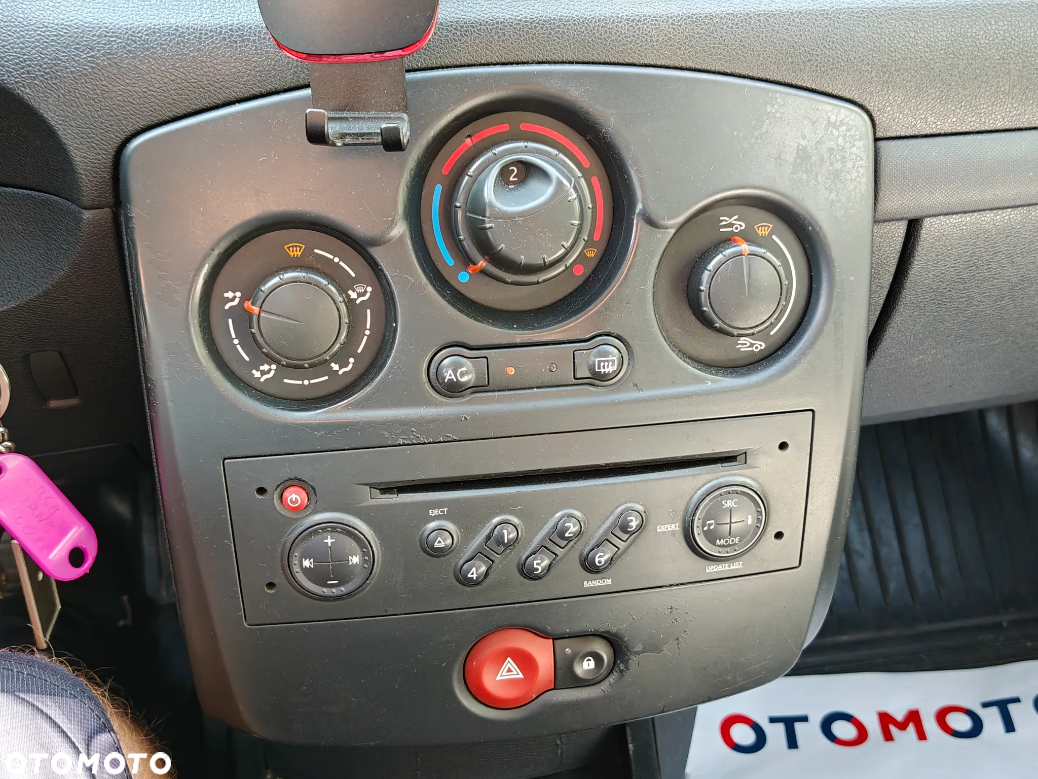 Renault Clio 1.2 TCE Authentique - 22