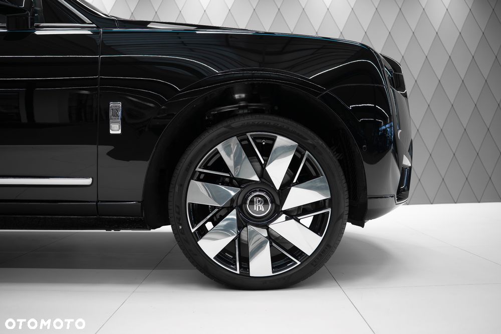 Rolls-Royce Cullinan - 7