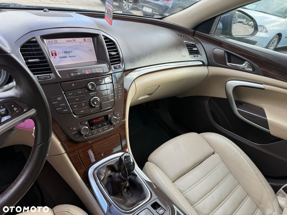 Opel Insignia - 16
