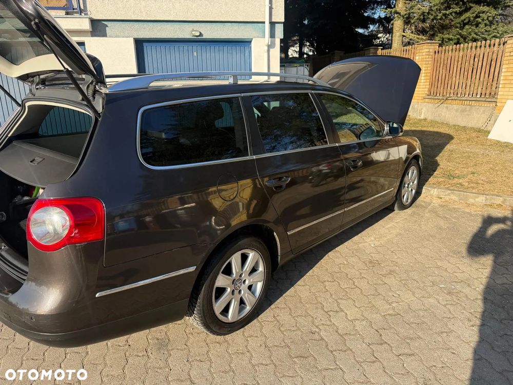 Volkswagen Passat 2.0 TDI Highline - 21