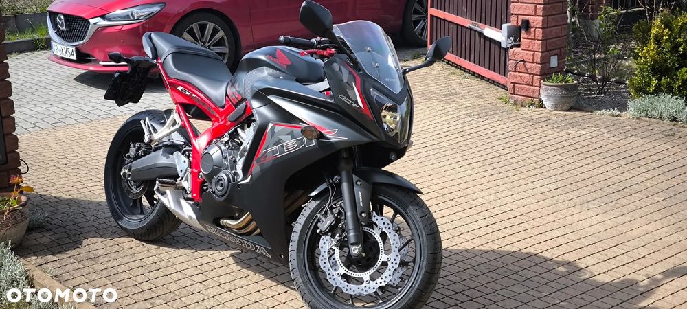 Honda CBR - 1