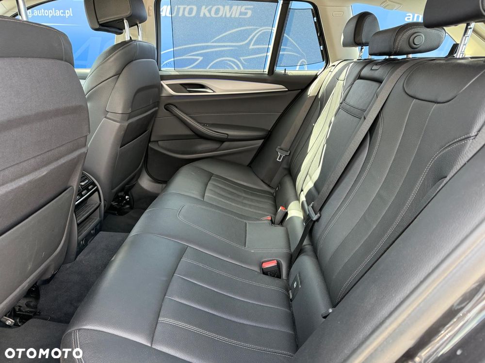 BMW Seria 5 520d - 12