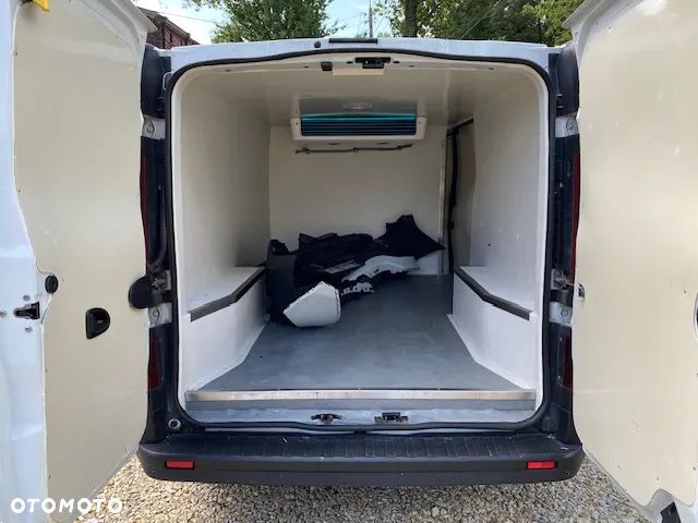 Renault TRAFIC - 6