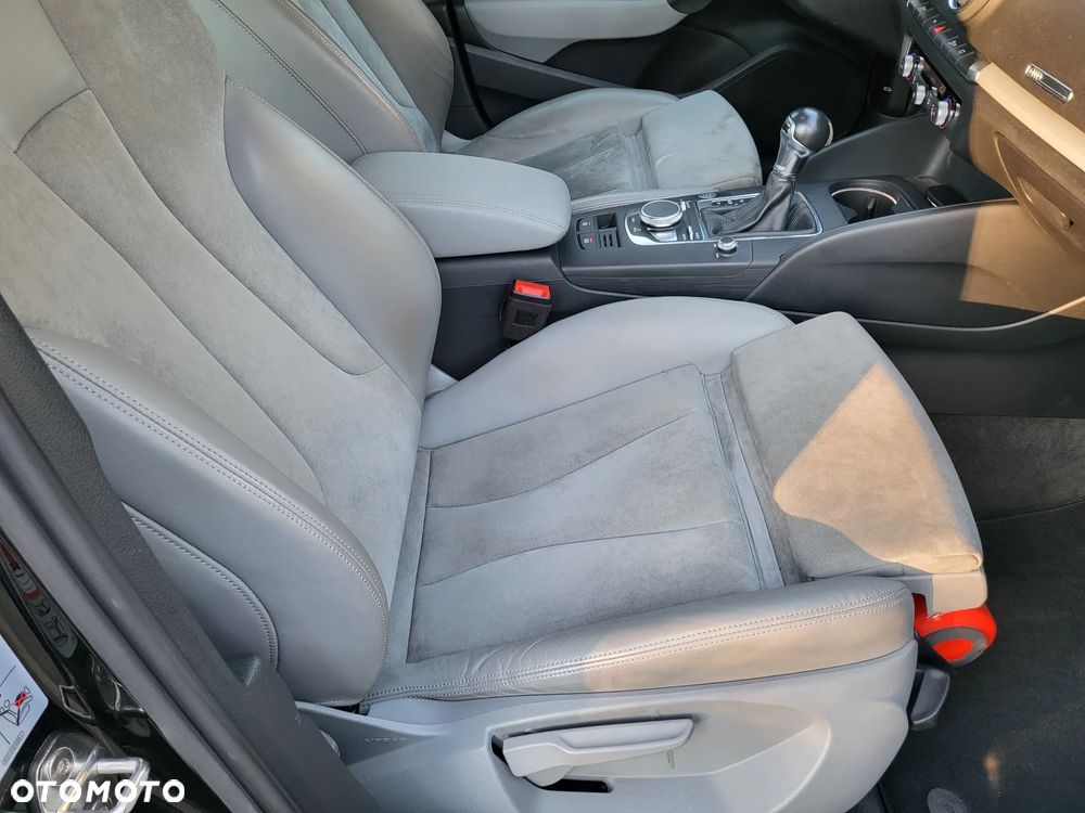 Audi A3 Limousine 35 TFSI Sport S tronic - 14