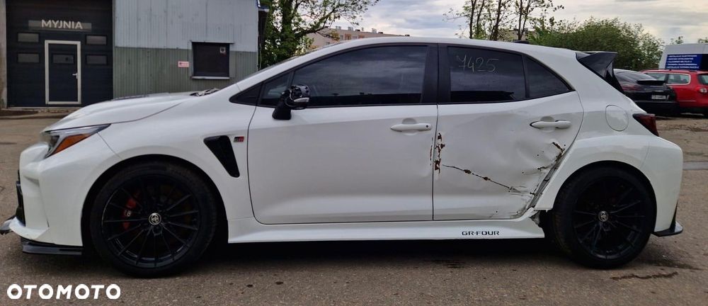 Toyota GR Corolla - 3