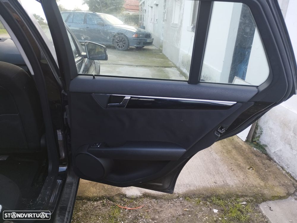 Mercedes-Benz C 220 CDi Classic BlueEfficiency - 4