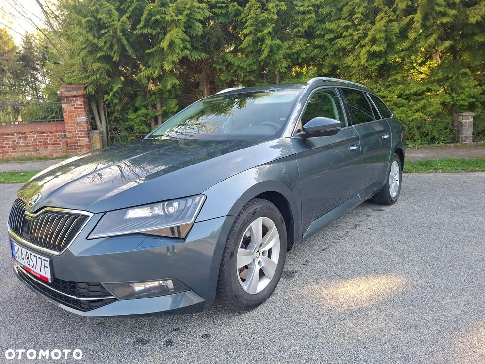 Skoda Superb 2.0 TDI SCR Style DSG - 3