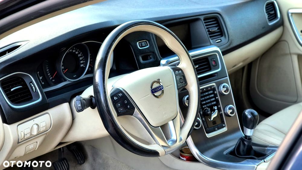Volvo S60 D2 Summum - 18