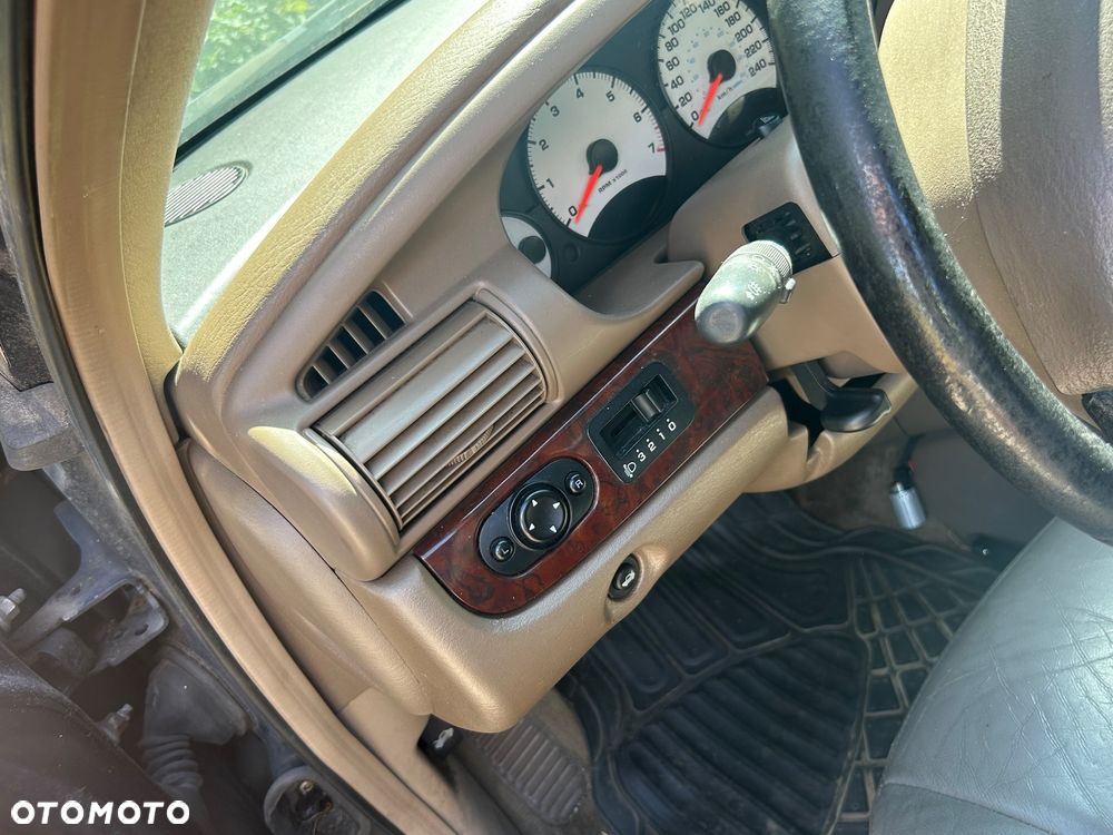 Chrysler Sebring - 3
