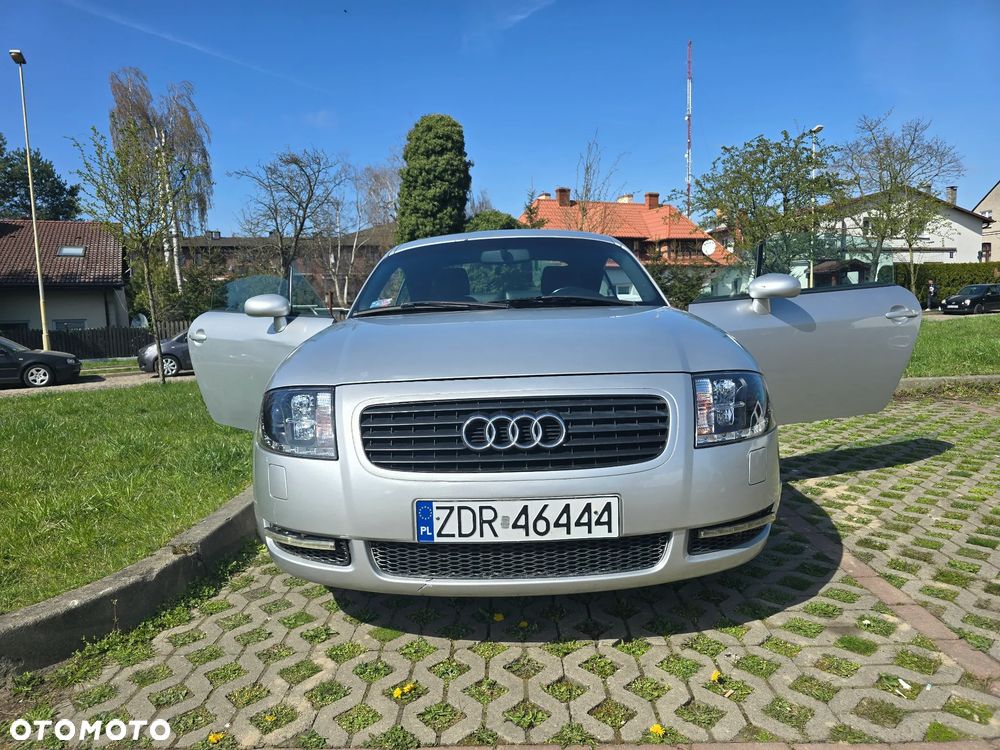 Audi TT Coupé 1.8T Quattro - 16