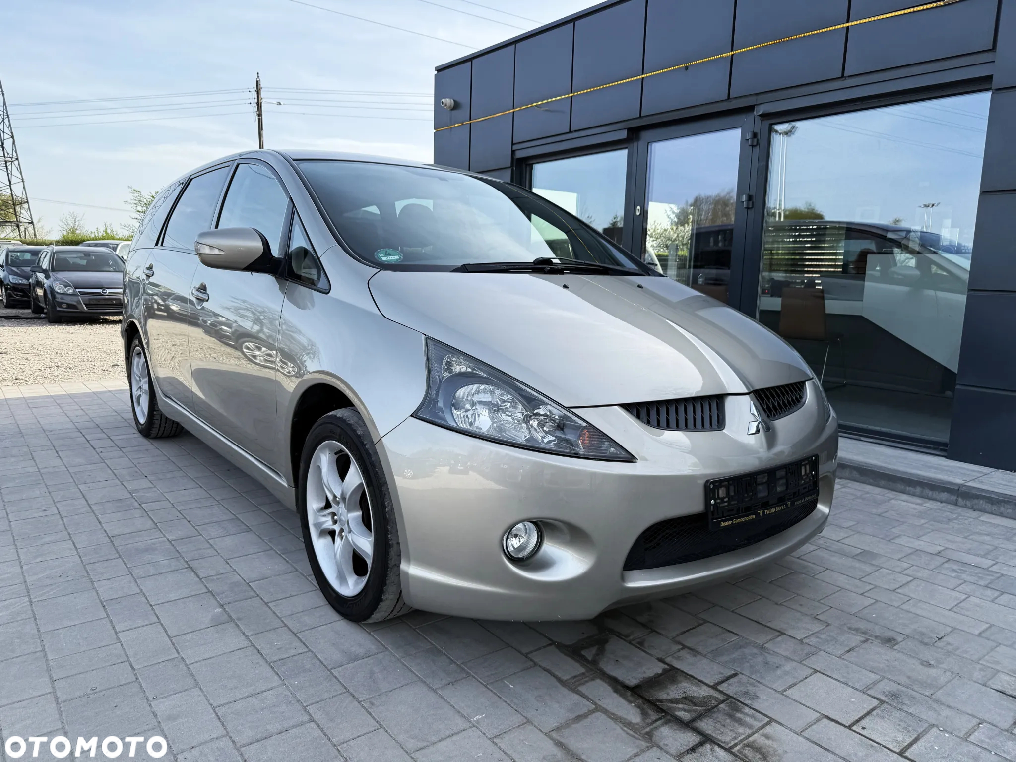 Mitsubishi Grandis 2.4 Intense - 2