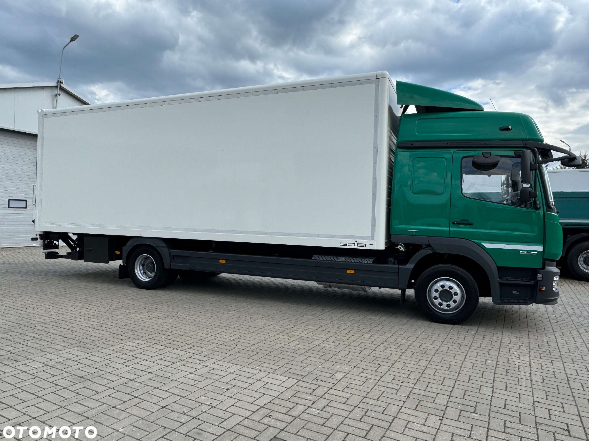 Mercedes-Benz ATEGO 1230 KONTENER 7.50m WINDA - 13