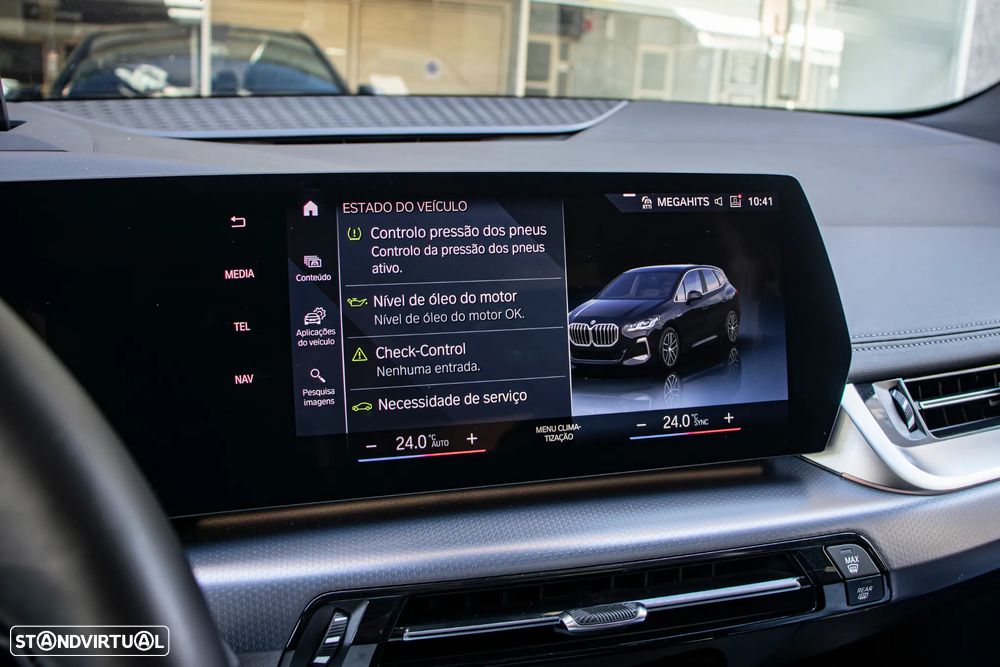 BMW 230xe Active Tourer Pack M - 24