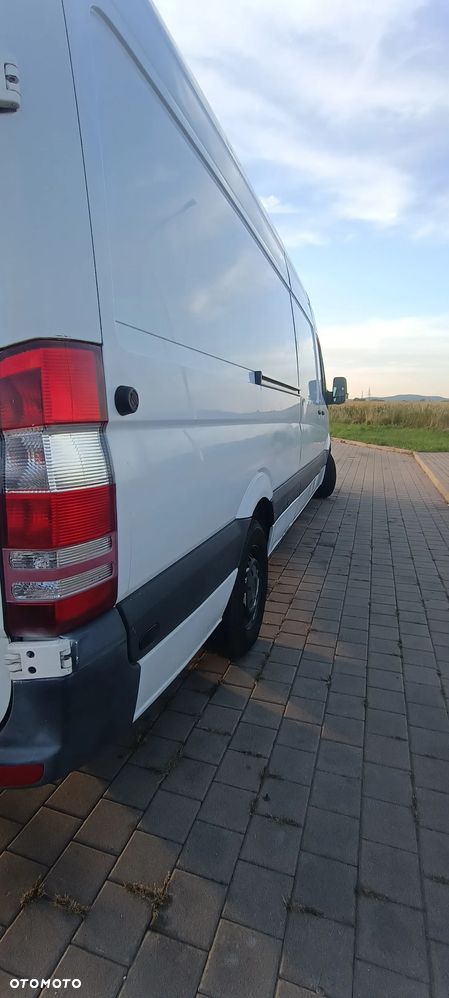 Mercedes-Benz Sprinter - 9