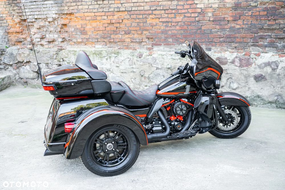 Harley-Davidson Tri Glide - 11